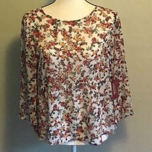 3/$25 Arizona NWT floral blouse